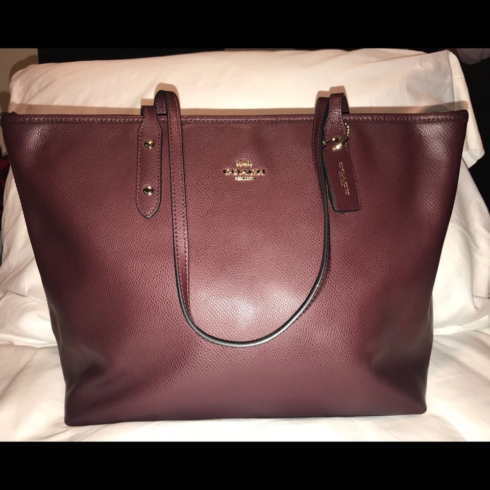 Coach Crossgrain Lth Zip Top Tote